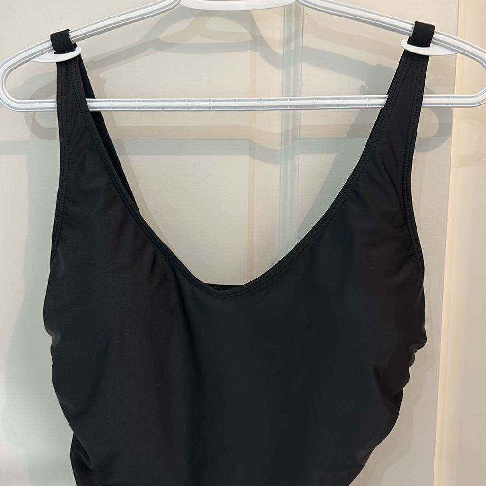 Swimsuit - Picture 2 of 4